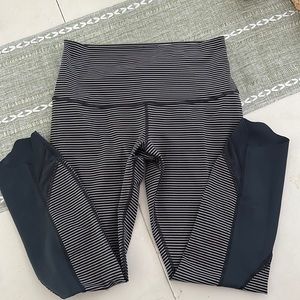 Lululemon Wunder under leggings